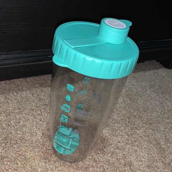 Pampered Chef Dining Pampered Chef Pancake Shaker Bottle Poshmark